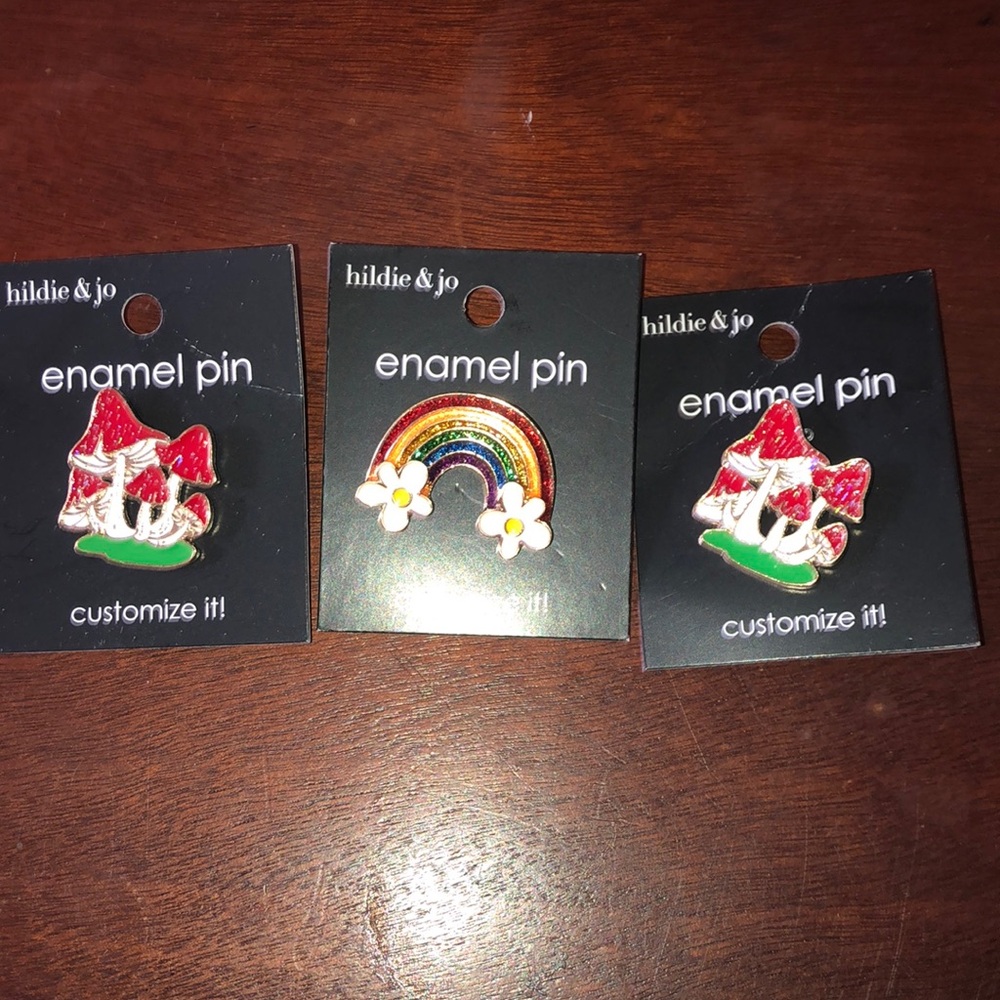 Hildie & Jo Sparkle Enamel Pins in Mushroom and Daisy Rainbow!